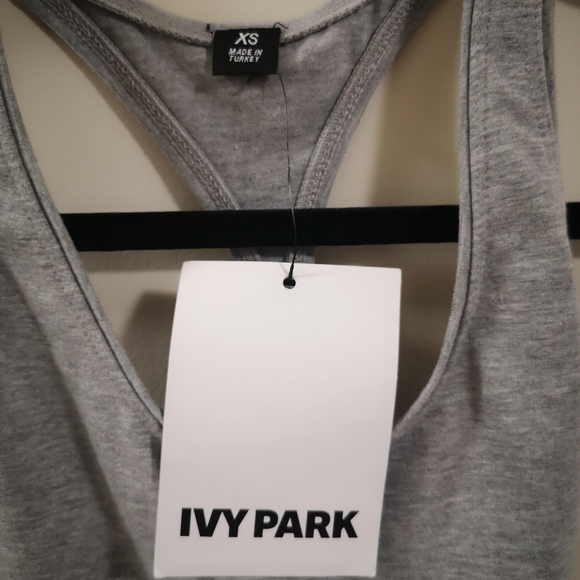 IVY PARK women's grey sportsbra - Picture 4 of 4